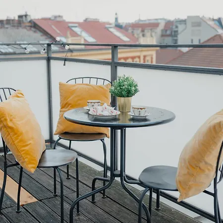 Waterfront River Side Roof - Terrace With View