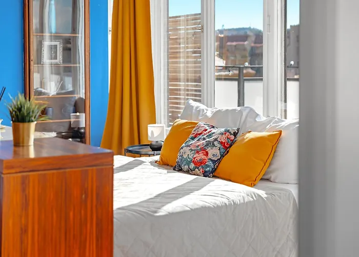 Waterfront River Side Roof - Terrace With View